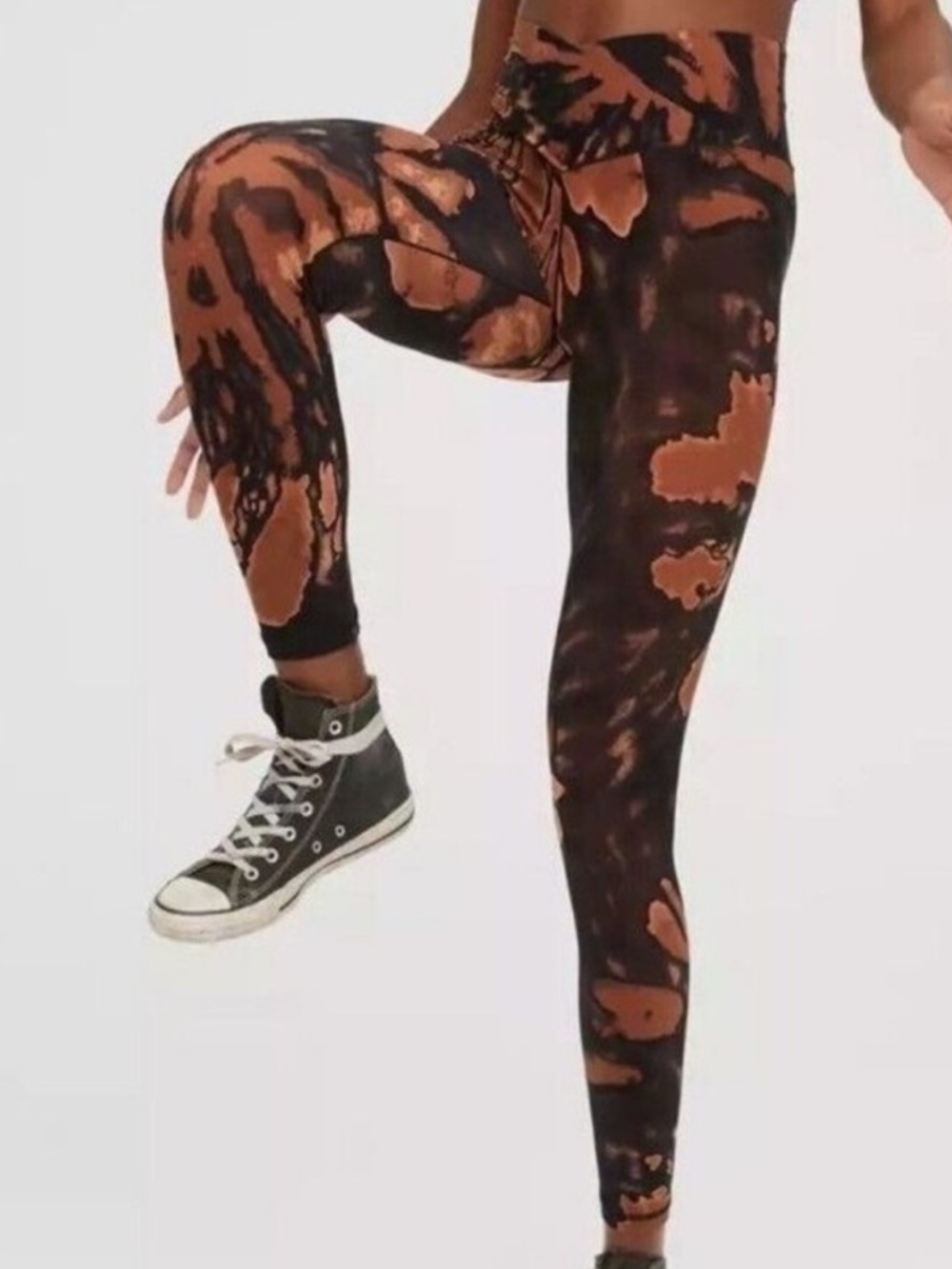 NWT Offline by aerie Real Me High Waist Crossover Leggings Bleach Tie Dye M